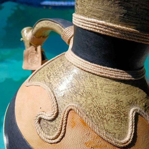 Handmade ANXI Chilean Leather and Rattan Wrapped Ceramic Art Pottery Jug - Picture 7 of 12